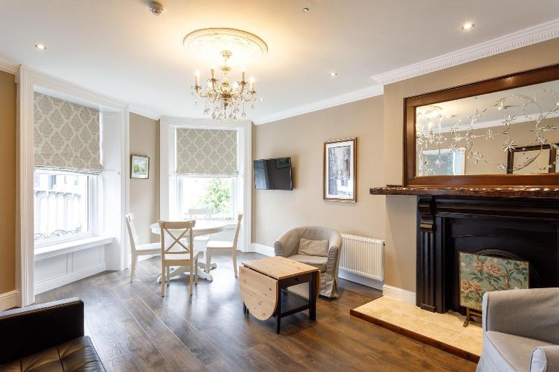 Molloy S Apartments image