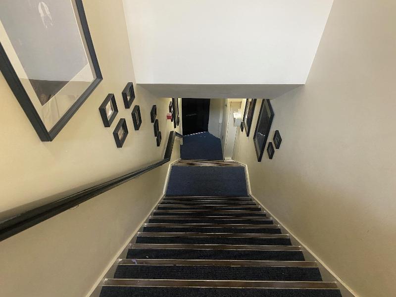Molloy S Apartments image