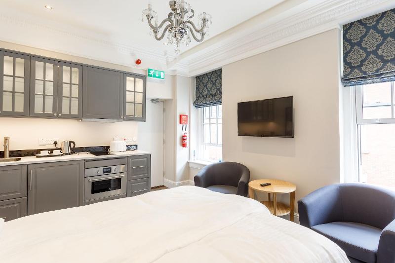 Molloy S Apartments image