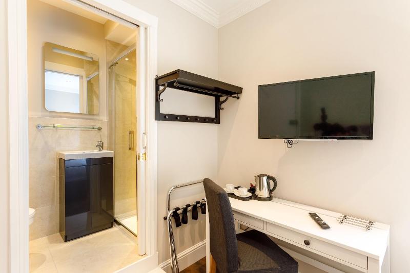 Molloy S Apartments image