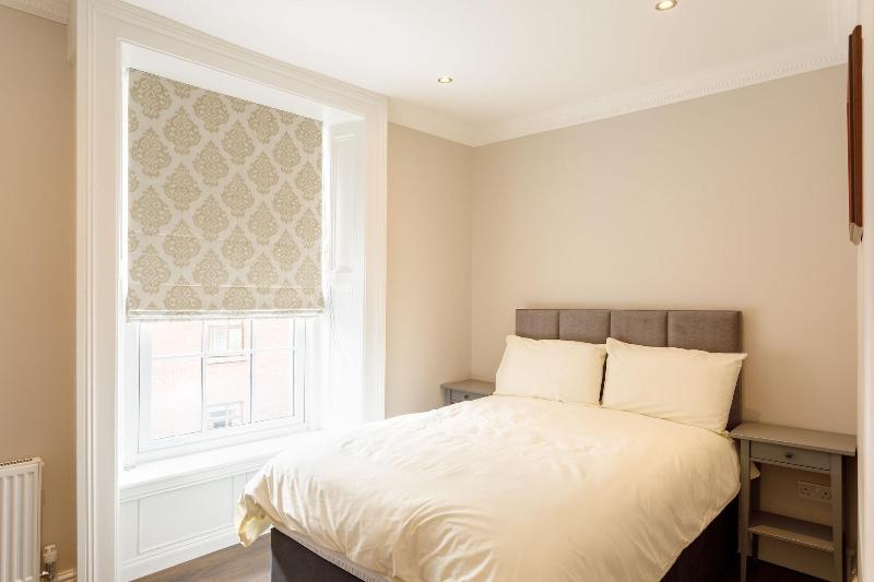 Molloy S Apartments image