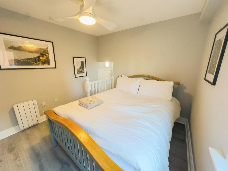 Molloy S Apartments image