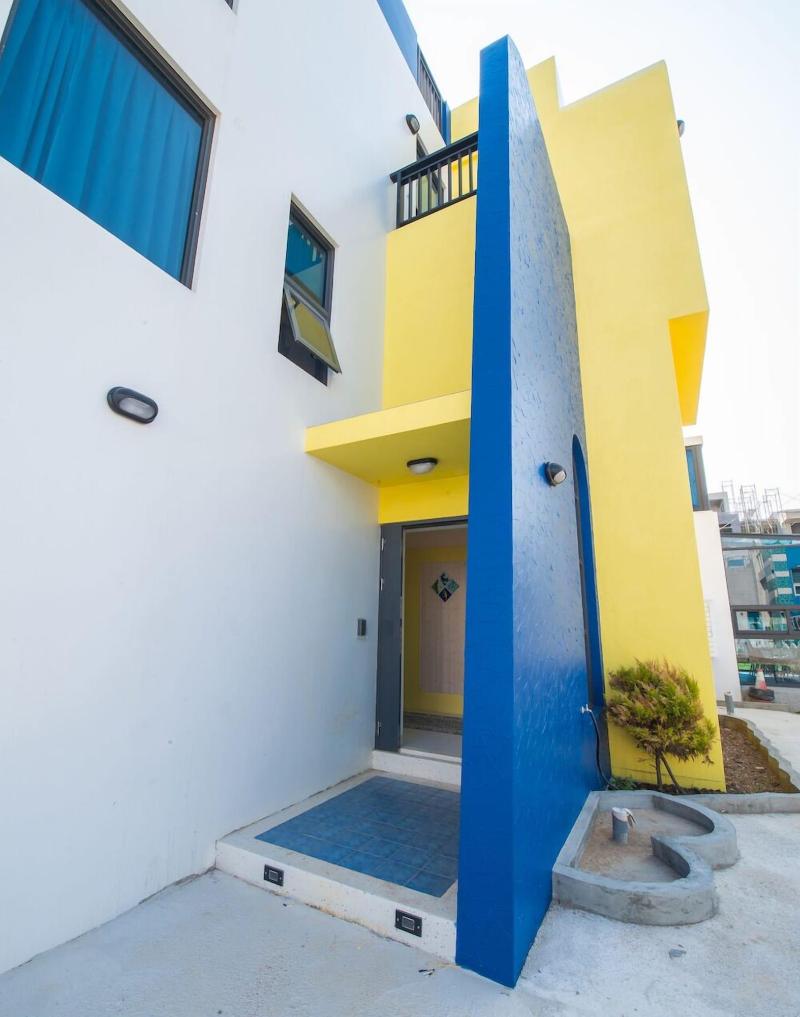 Sapphire Inn image