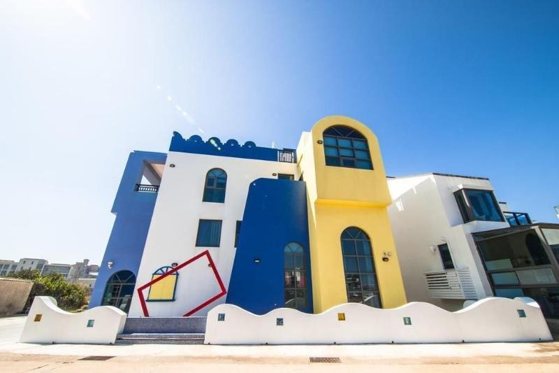 Sapphire Inn image