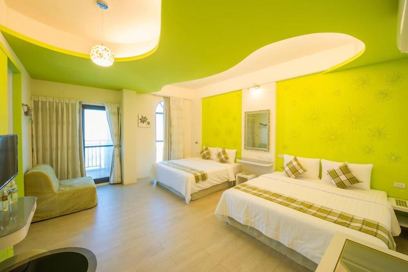 Sapphire Inn image