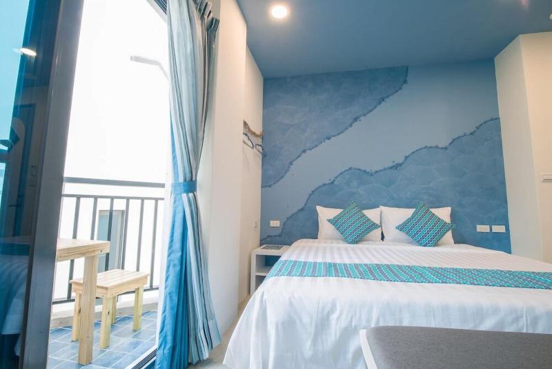 Sapphire Inn image