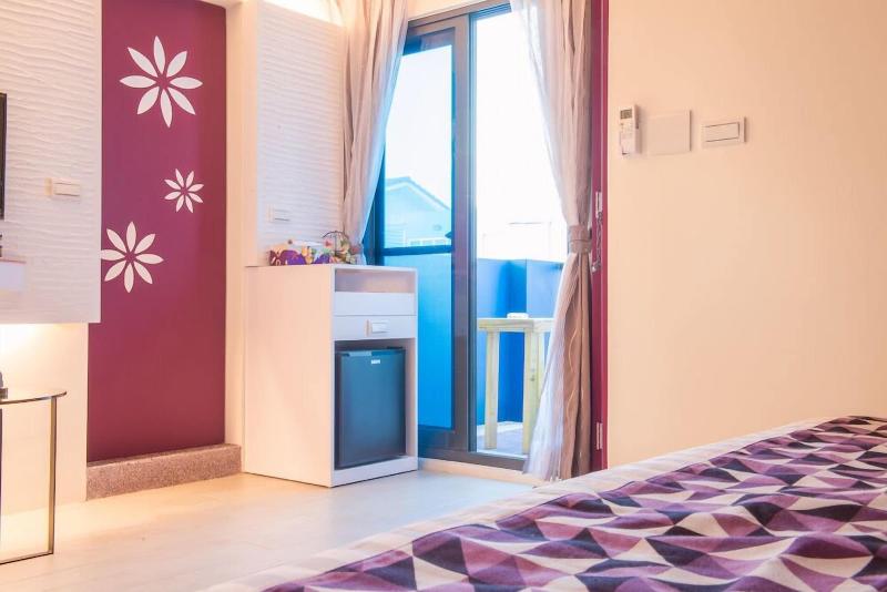 Sapphire Inn image
