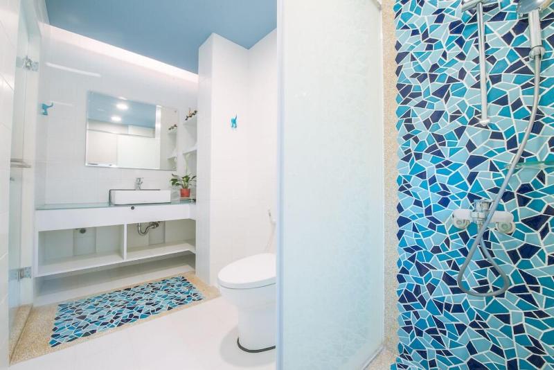 Sapphire Inn image