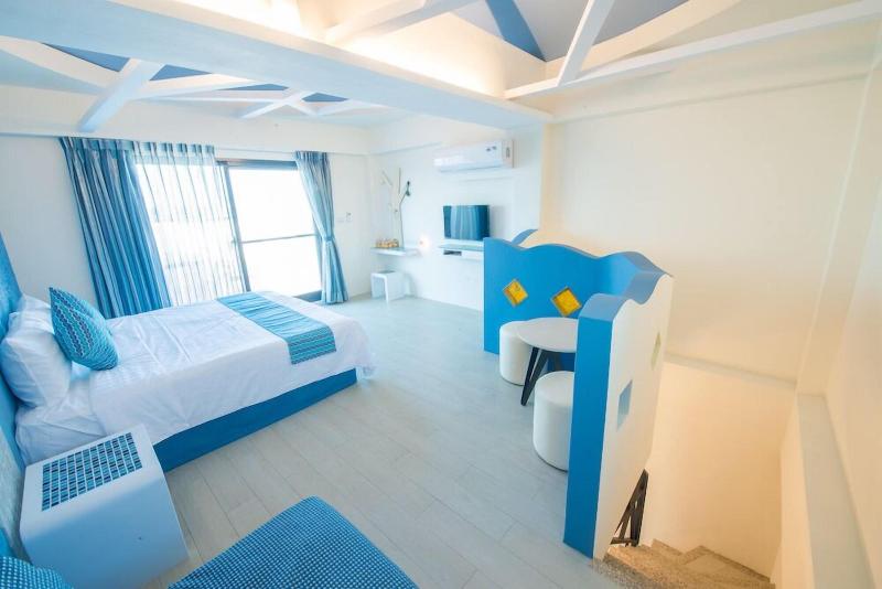 Sapphire Inn image