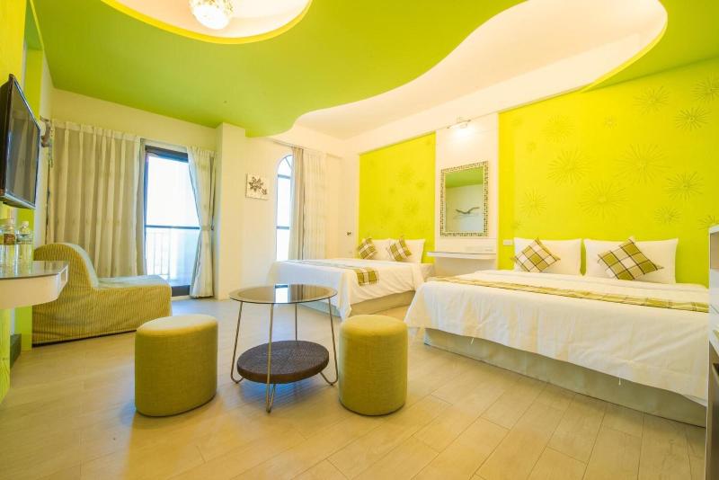 Sapphire Inn image