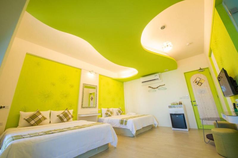Sapphire Inn image