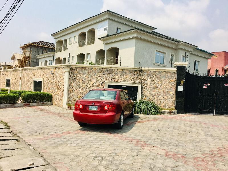 Hymax Grace Hotel And Suites image