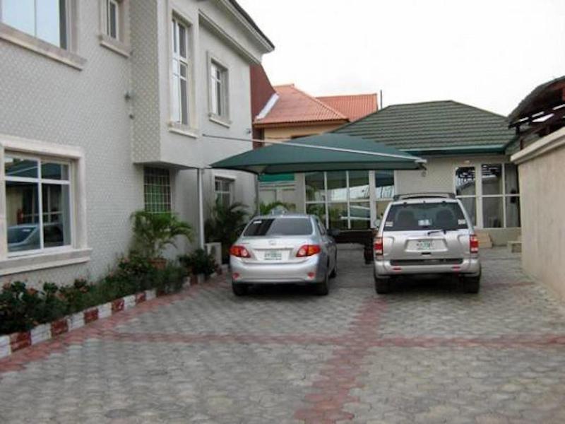Hymax Grace Hotel And Suites image