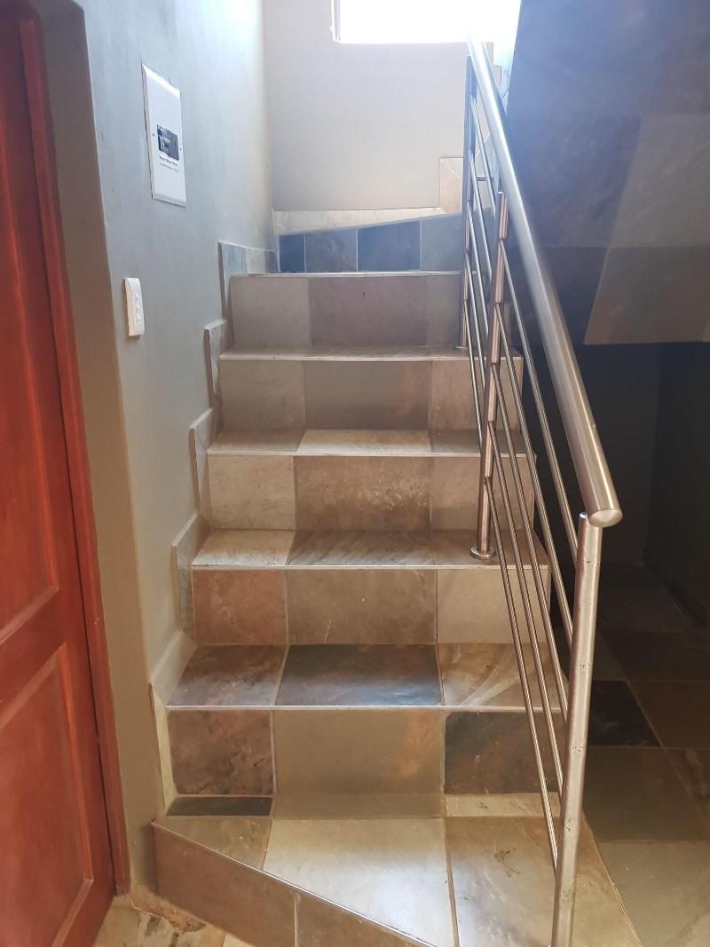 Ekuthuleni Guest House Vosloorus image