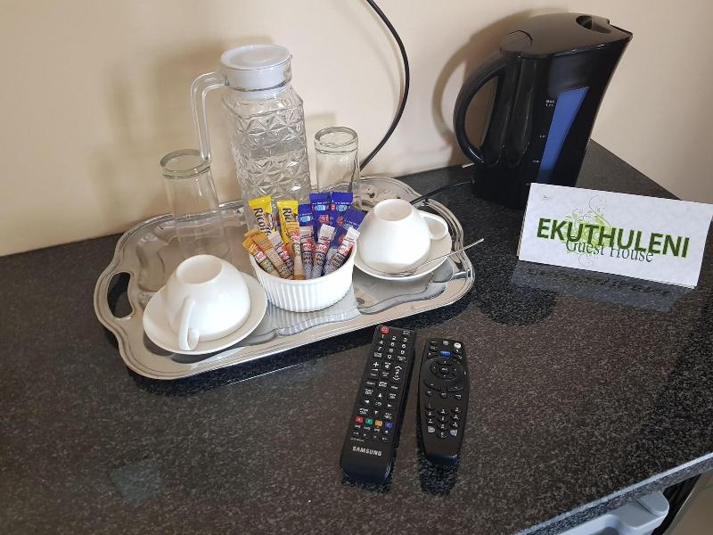 Ekuthuleni Guest House Vosloorus image