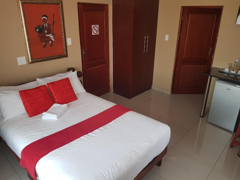 Ekuthuleni Guest House Vosloorus image