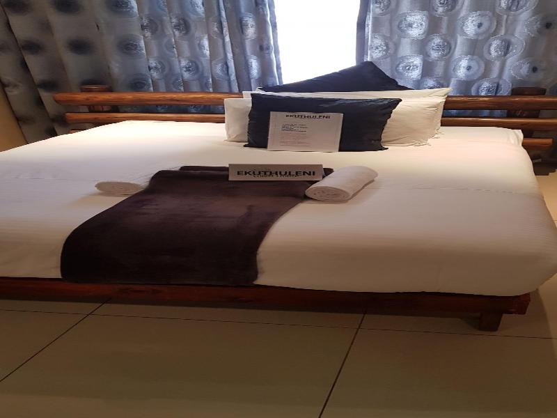 Ekuthuleni Guest House Vosloorus image