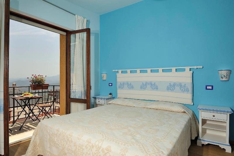 Bed Breakfast Selvaggio Blu image