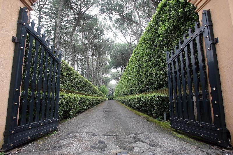 Villa Luxury Sacrofano Rm image