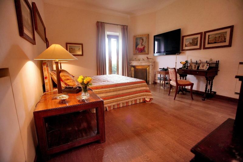 Villa Luxury Sacrofano Rm image