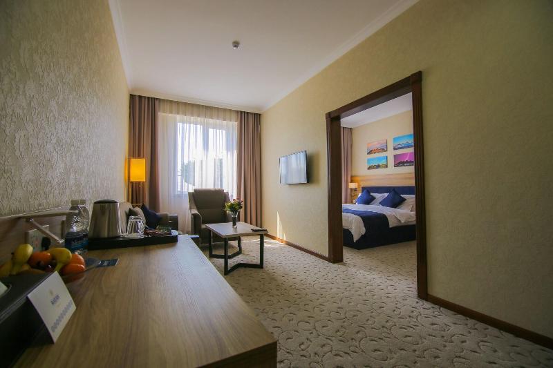 Rayan Hotel image
