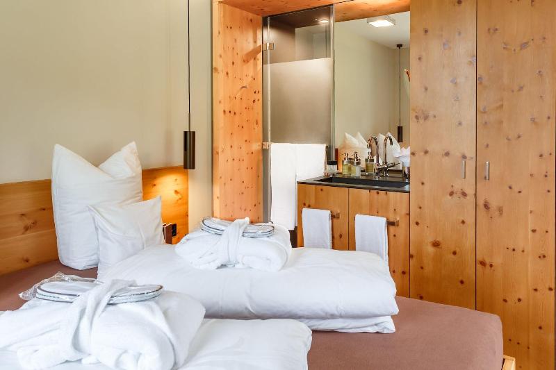 The Alpina Mountain Resort image