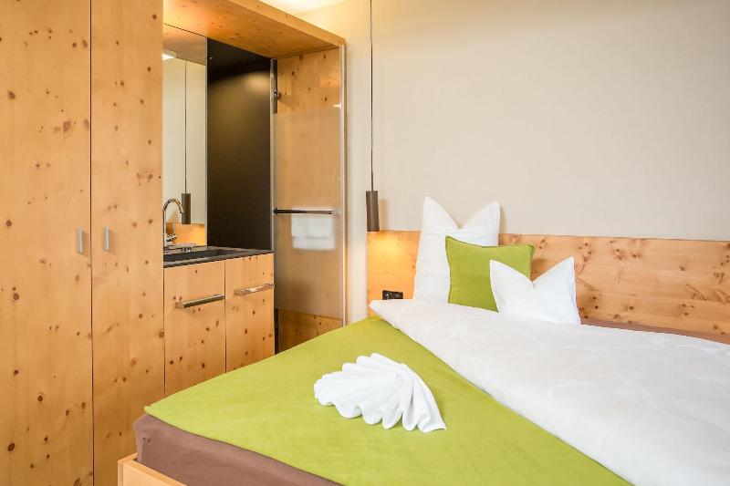The Alpina Mountain Resort image