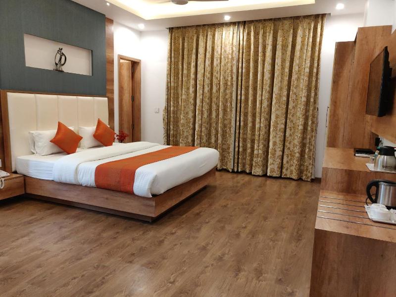 Hotel Yelchiko image
