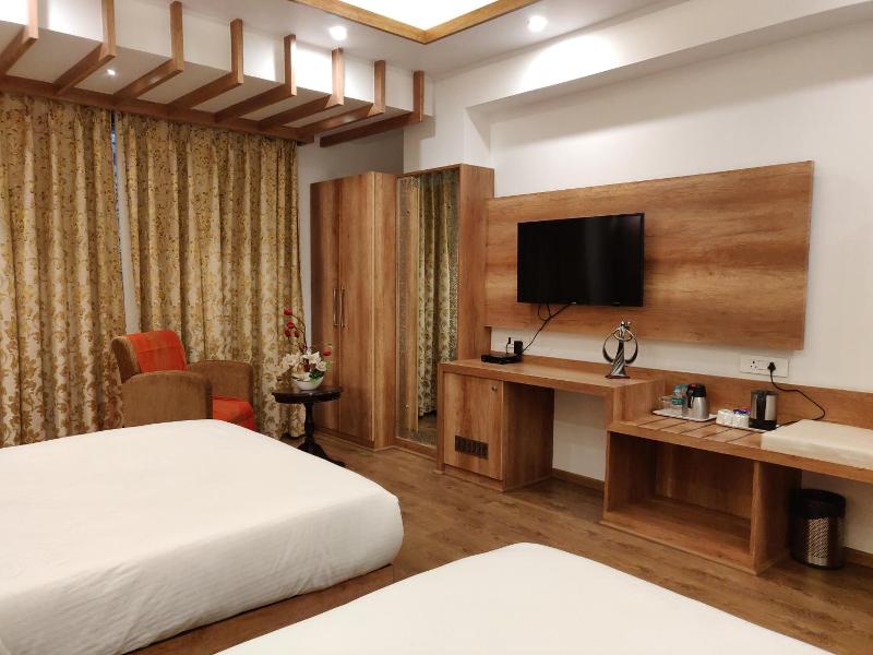 Hotel Yelchiko image