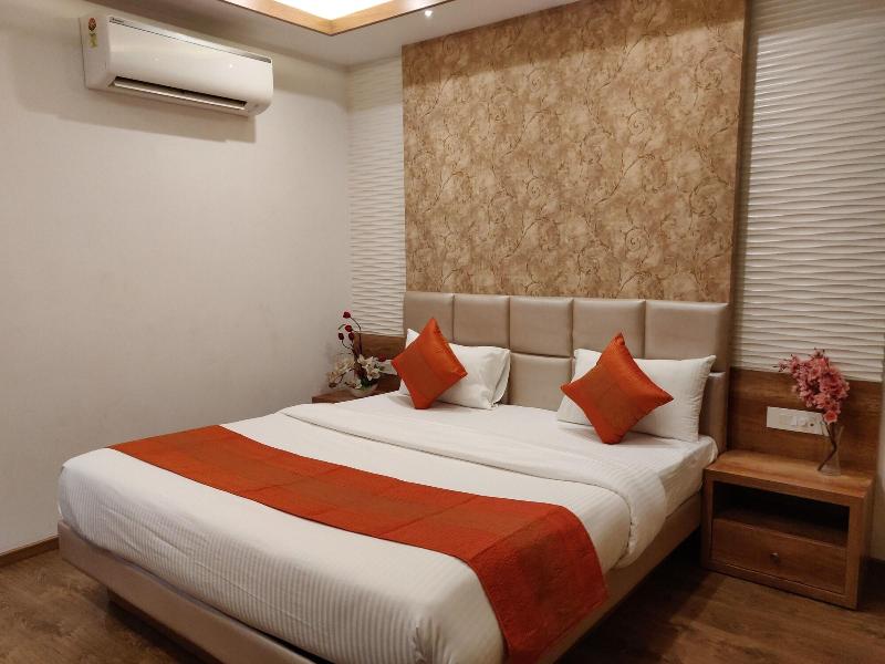 Hotel Yelchiko image