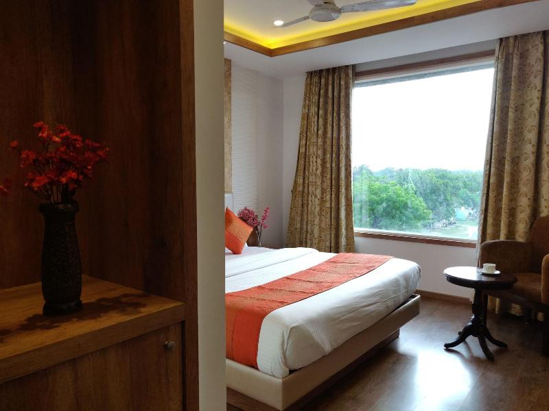 Hotel Yelchiko image