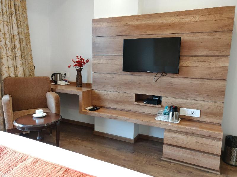 Hotel Yelchiko image