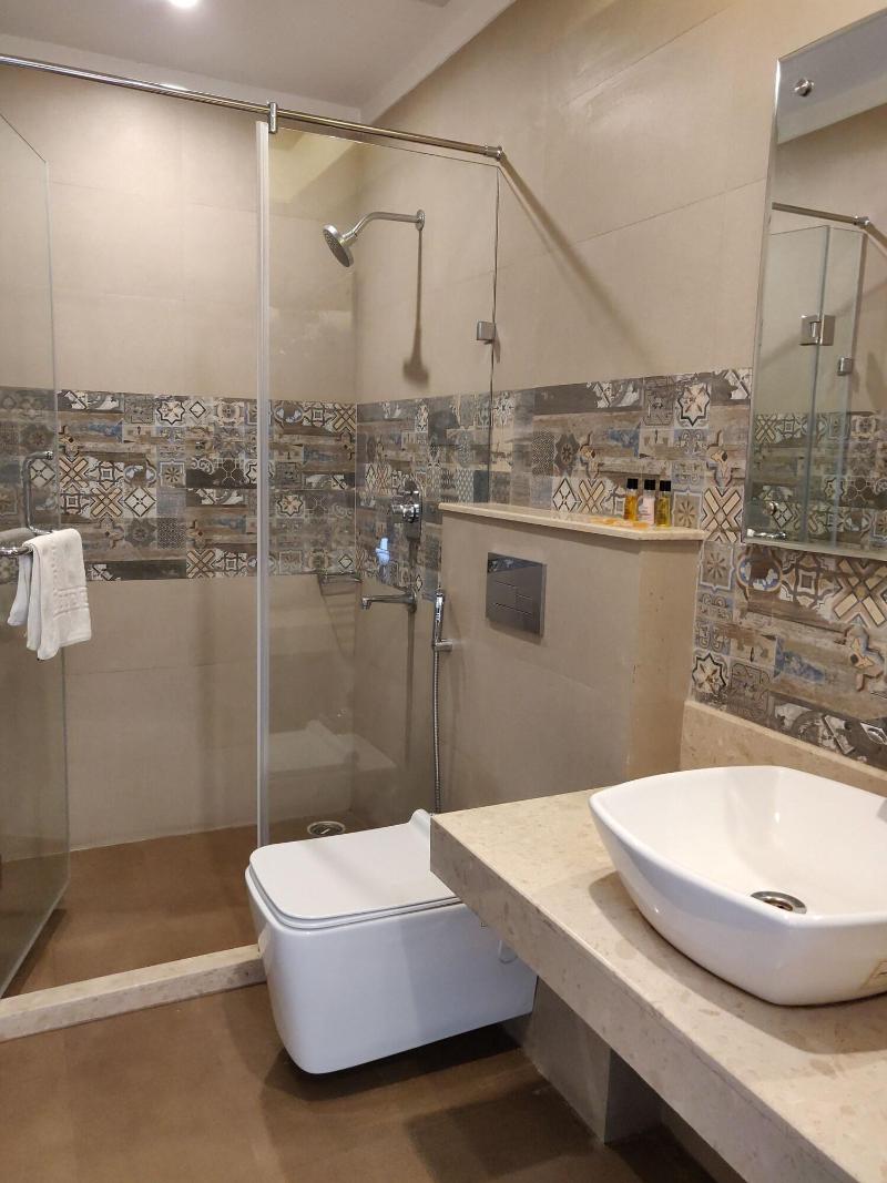 Hotel Yelchiko image