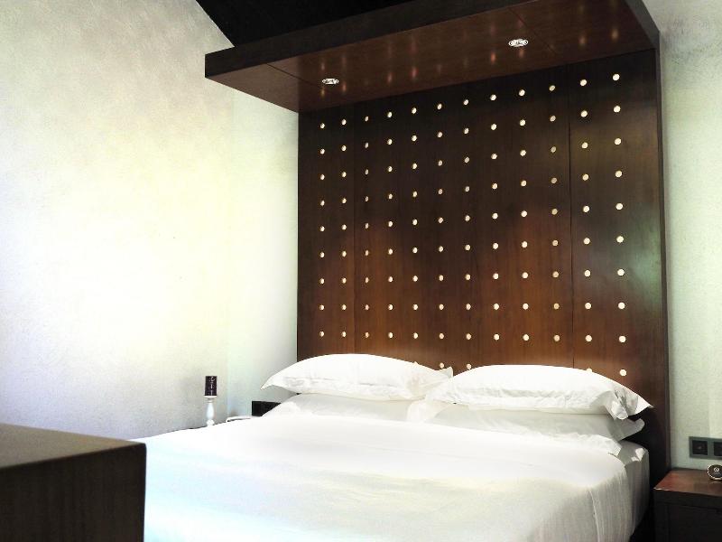 Schloss Hotels Resorts image