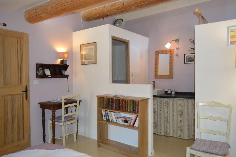 B B Ma Maison De Loin image