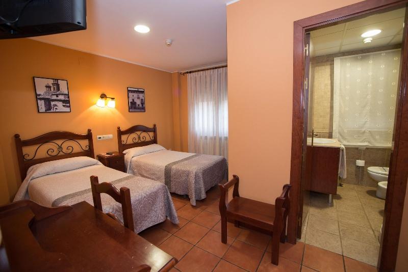Hostal Serruchi image