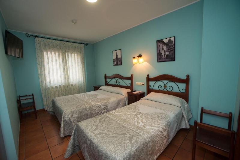 Hostal Serruchi image