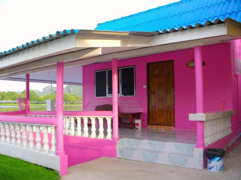 Khunya Resort Riverkwai image