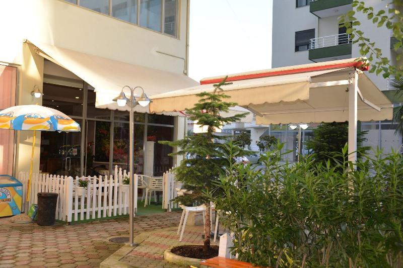 Comfort Hotel image