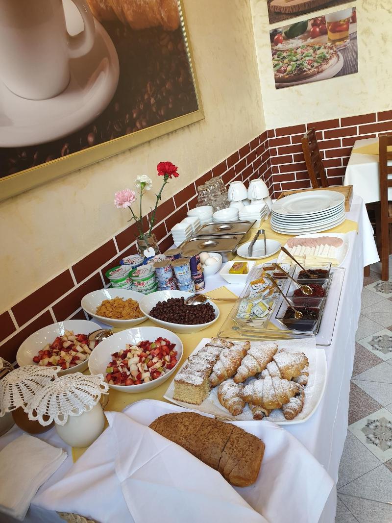 Comfort Hotel image