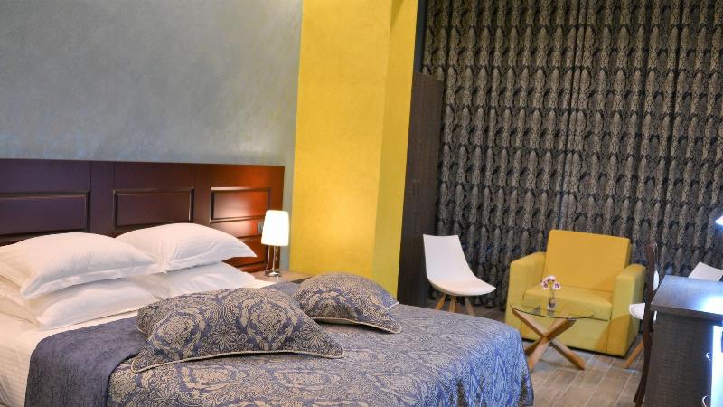 Comfort Hotel image