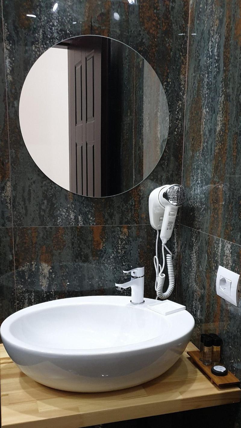 Comfort Hotel image