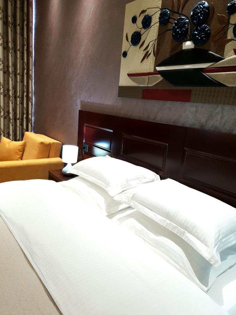 Comfort Hotel image