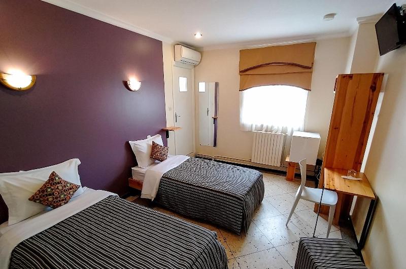 Hotel Grand Bassin image