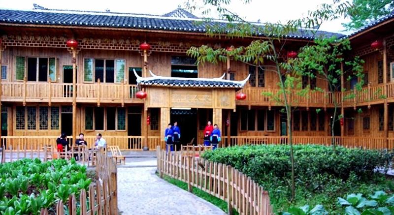 Li Sen Hotel Resort