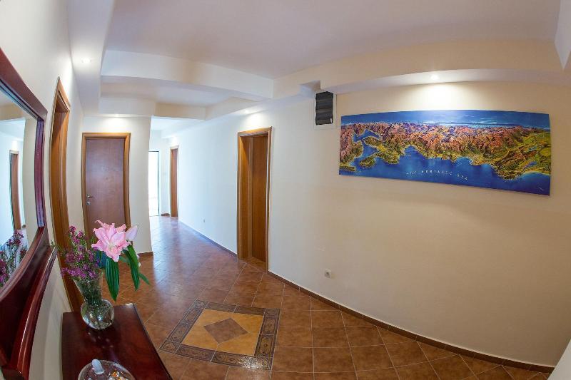 Villa Dieden image