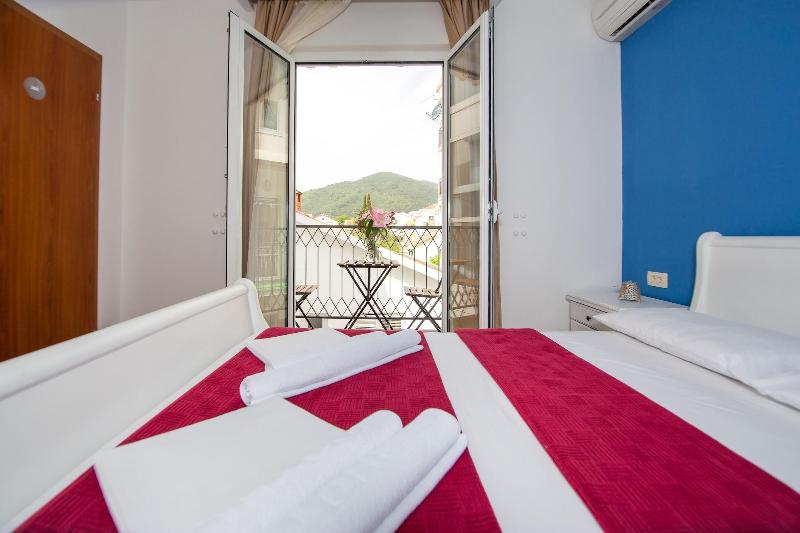 Villa Dieden image