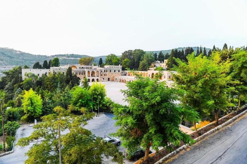 Beit Lebbos image
