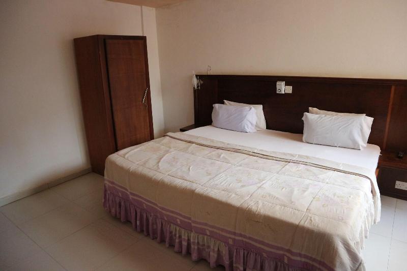 Highlander Guest House image