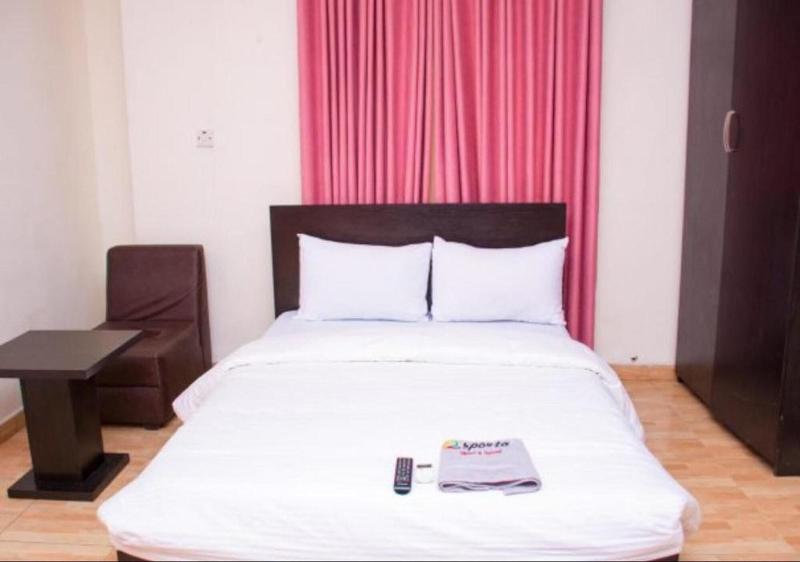 Esporta Hotel Yaba image